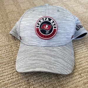 Tampa bay buccaneers hat / ball cap